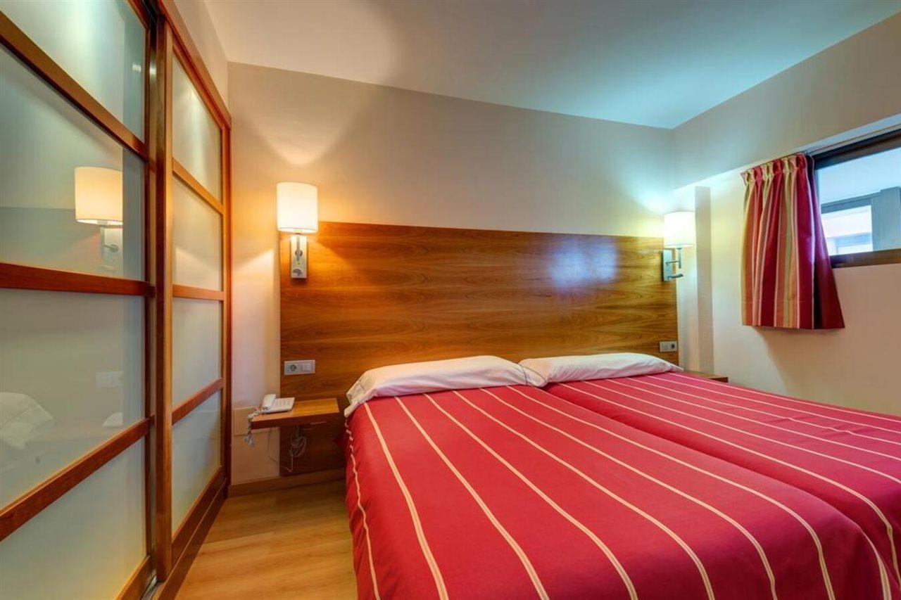 Hotel Astuy Isla Plana Esterno foto