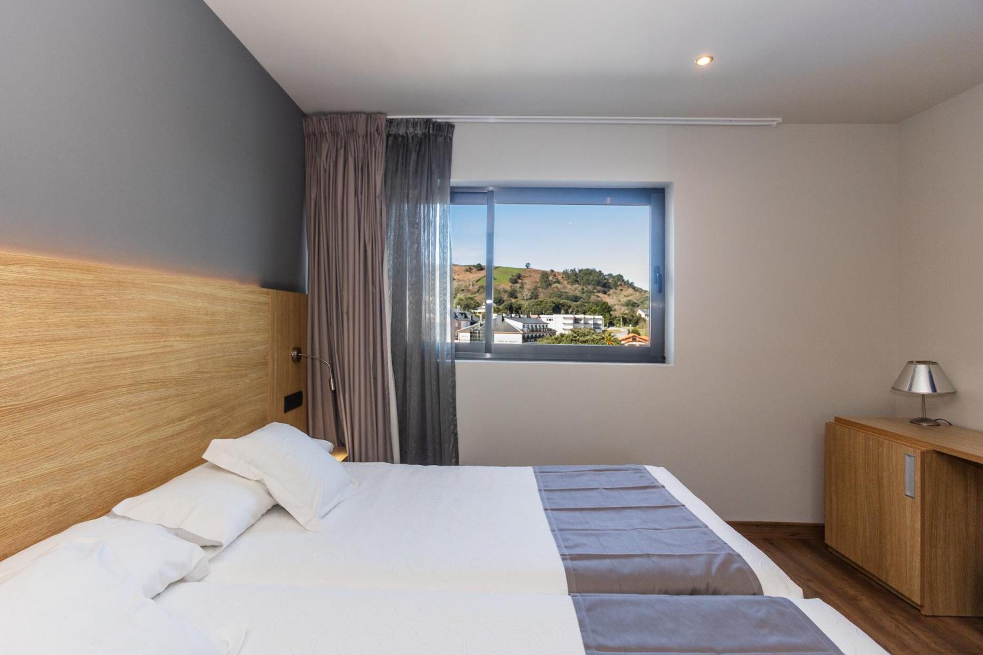 Hotel Astuy Isla Plana Esterno foto